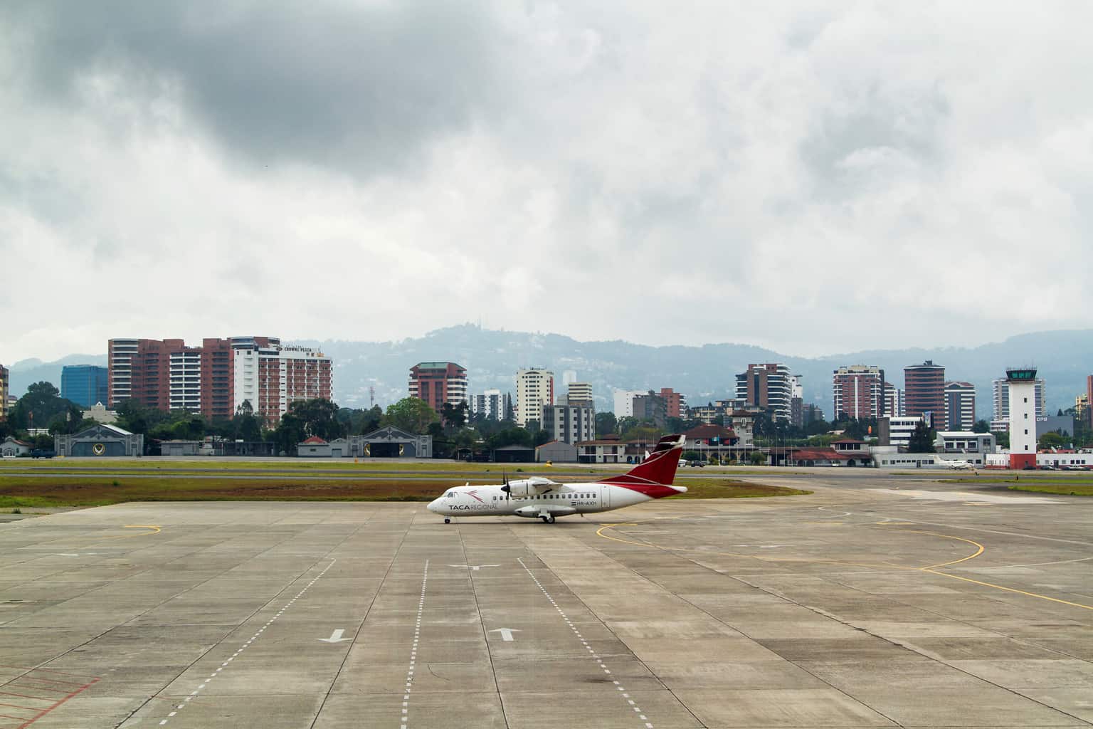 guatemala airport to city center